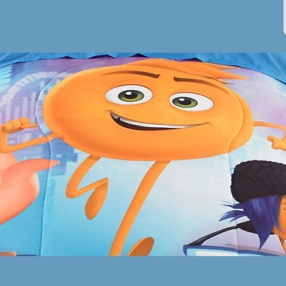 Emoji Movie Twin Bed Set Reversible Comforter Sham - Picture 5 of 8